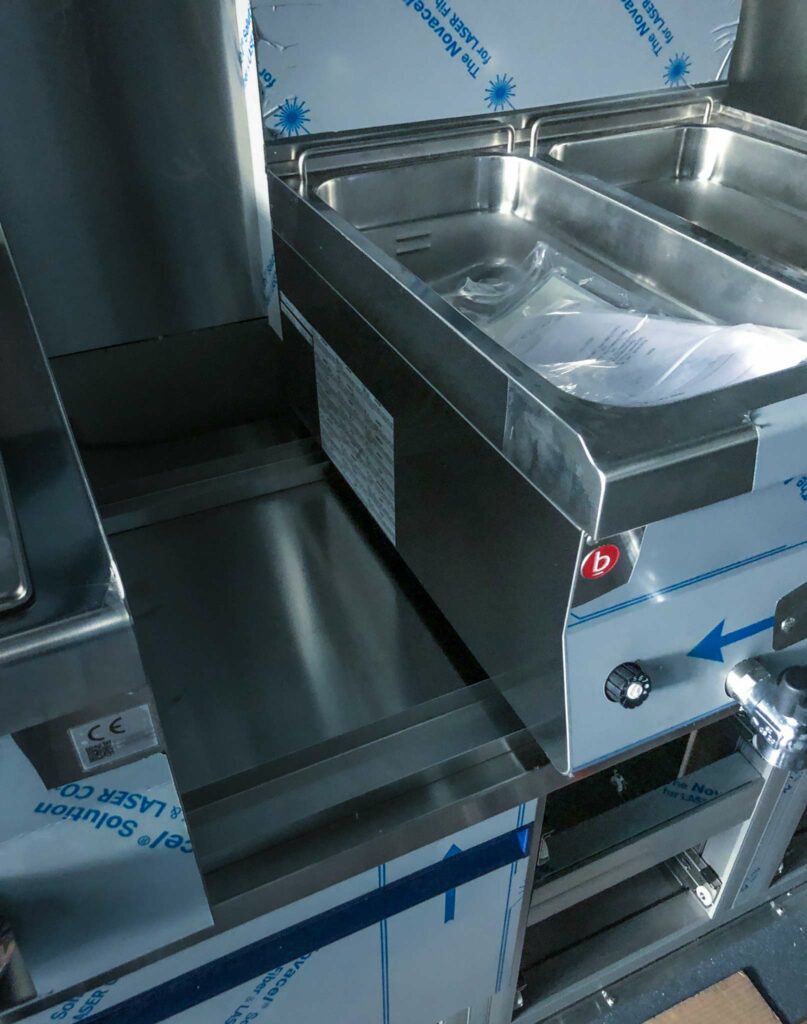 walkingboxes-foodtruck_reparatur01